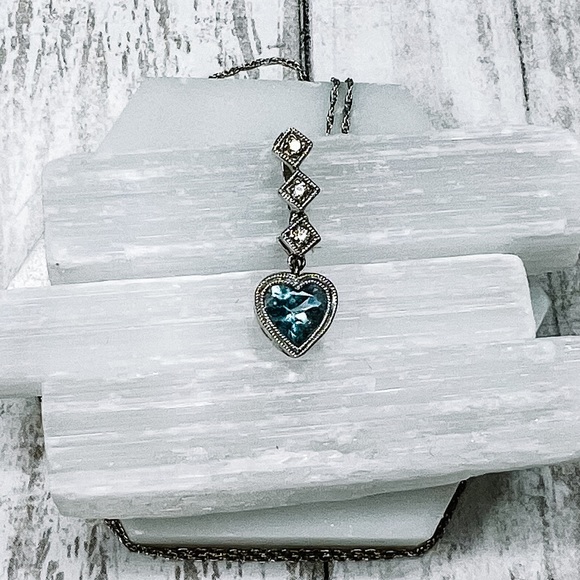 ✗ SOLD ✗ - Picture 2 of 6